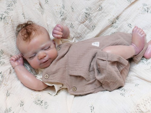 Realistico reborn baby - baby, boy.